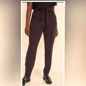 Vintage Old Navy High-Rise Belted black balloon pants